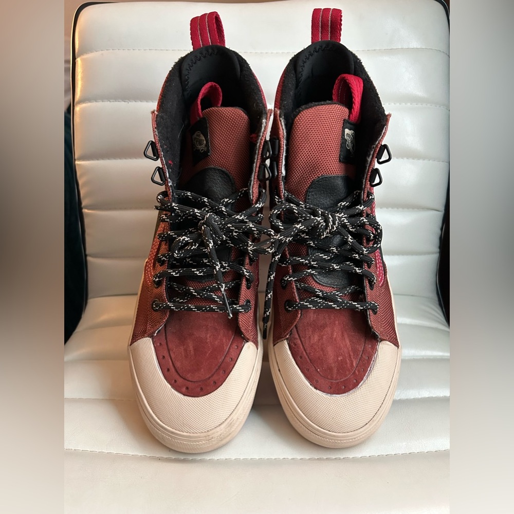 Red Vans Primaloft MTE Sk8-Hi Sneakers